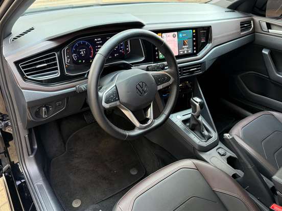 VOLKSWAGEN-VIRTUS-1.0 200 TSI HIGHLINE AUTOMÁTICO VOLKSWAGEN-VIRTUS-2024