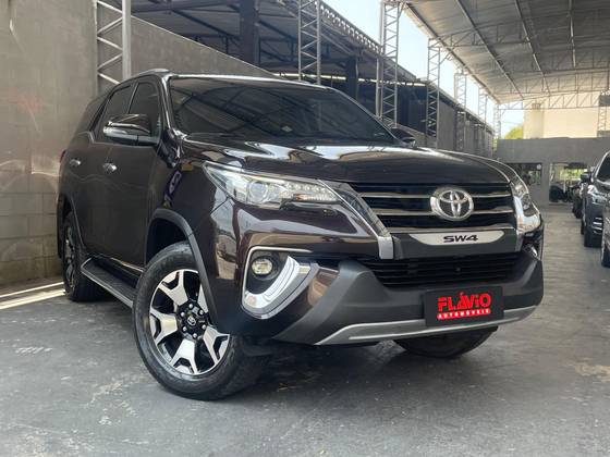 Toyota Hilux-sw4 2.8 Srx Diamond 4x4 7 Lugares 16v Turbo Intercooler ...
