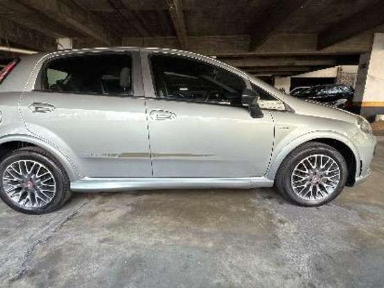 FIAT-PUNTO-1.8 BLACKMOTION 16V FLEX 4P AUTOMATIZADO FIAT-PUNTO-2014