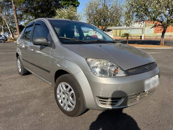 FORD FIESTA 1.6 MPI SEDAN 8V FLEX 4P MANUAL