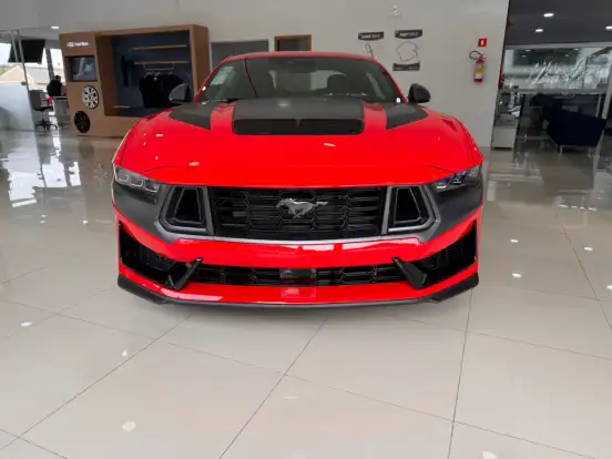 FORD-MUSTANG-2025
