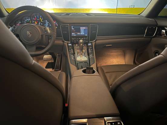 PORSCHE-PANAMERA-3.6 V6 24V GASOLINA 4P AUTOMÁTICO PORSCHE-PANAMERA-2011