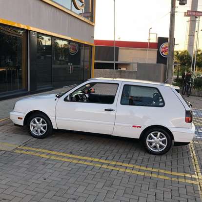VOLKSWAGEN-GOLF-1995