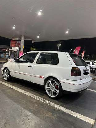 VOLKSWAGEN-GOLF-1995