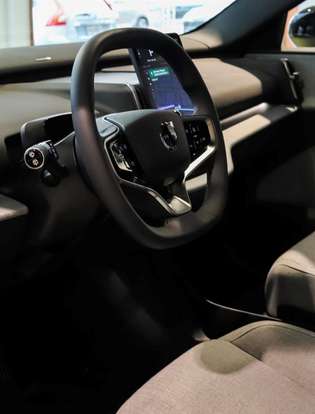 VOLVO-EX30-2024