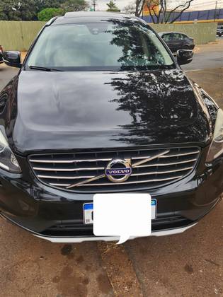 Imagem de VOLVO XC60 2.0 T5 MOMENTUM GASOLINA 4P AUTOMÁTICO