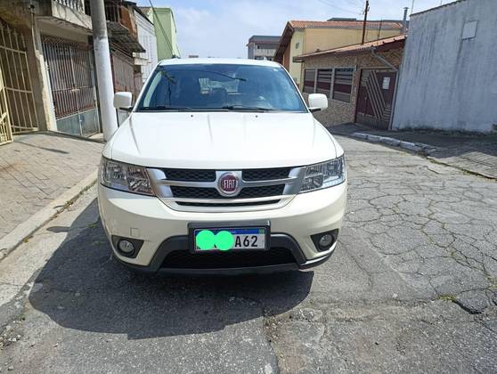 FIAT FREEMONT 2.4 PRECISION 16V GASOLINA 4P AUTOMÁTICO