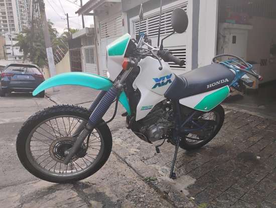 HONDA-XLX 350R-1990