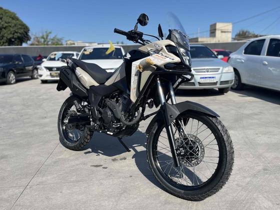 HONDA XRE 300 SAHARA ADVENTURE 