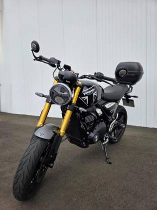 TRIUMPH SPEED 400 