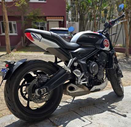 TRIUMPH-TRIDENT 660 TRIPLE TRIBUTE EDITION TRIUMPH-TRIDENT 660 TRIPLE TRIBUTE EDITION-2024