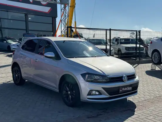 VOLKSWAGEN-POLO-2018