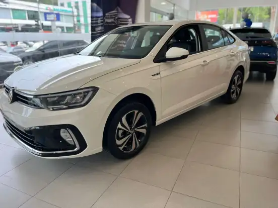 VOLKSWAGEN-VIRTUS-1.0 200 TSI COMFORTLINE AUTOMÁTICO VOLKSWAGEN-VIRTUS-2025