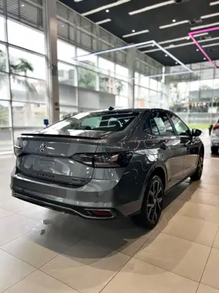 VOLKSWAGEN-VIRTUS-2025