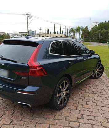 VOLVO-XC60-2018