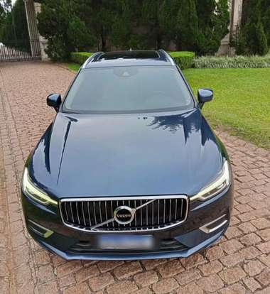 VOLVO-XC60-2018