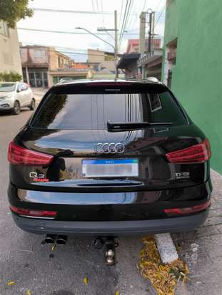 AUDI-Q3-2018