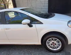 FIAT PUNTO 1.6 ESSENCE 16V FLEX 4P AUTOMATIZADO FIAT PUNTO 1.6 ESSENCE 16V FLEX 4P AUTOMATIZADO