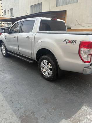 FORD RANGER 3.2 XLT 4X4 CD 20V DIESEL 4P AUTOMÁTICO