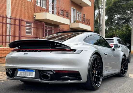 PORSCHE-911-2021
