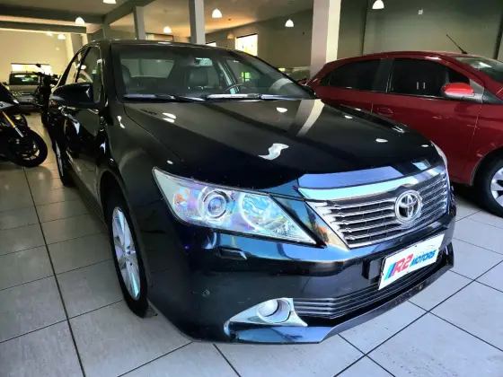 TOYOTA CAMRY 3.5 XLE V6 24V GASOLINA 4P AUTOMÁTICO