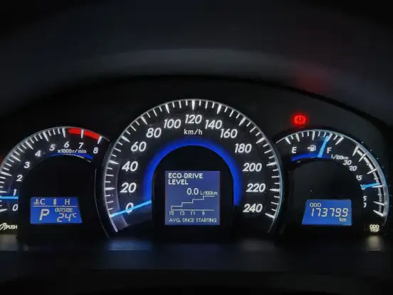 TOYOTA-CAMRY-3.5 XLE V6 24V GASOLINA 4P AUTOMÁTICO TOYOTA-CAMRY-2012
