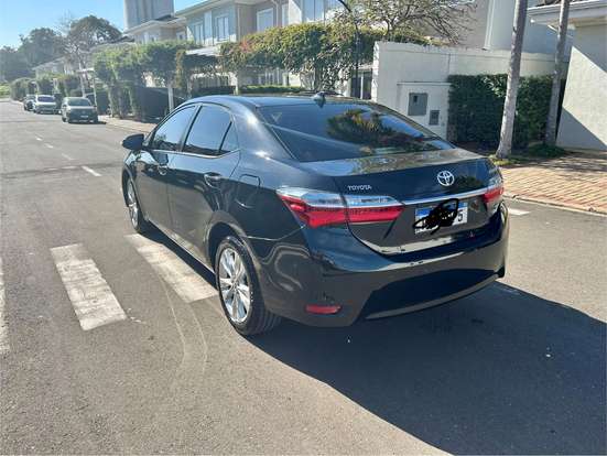 TOYOTA-COROLLA-2017