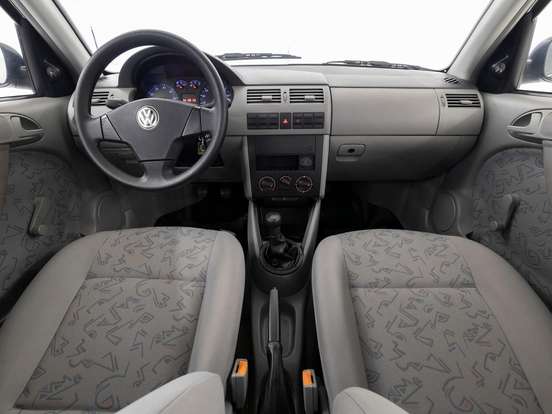 VOLKSWAGEN-GOL-2001
