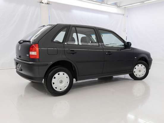 VOLKSWAGEN-GOL-2001
