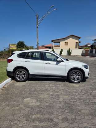 BMW-X1-2021