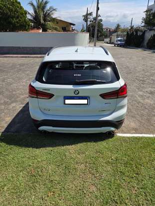 BMW-X1-2021