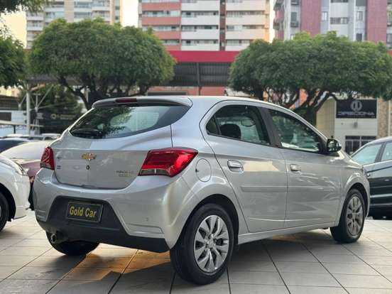 CHEVROLET-ONIX-1.4 MPFI LT 8V FLEX 4P AUTOMÁTICO CHEVROLET-ONIX-2016