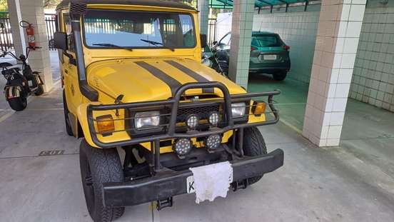 TOYOTA-BANDEIRANTE-3.7 BJ50LV 4X4 TETO RIGIDO DIESEL 2P MANUAL TOYOTA-BANDEIRANTE-1984