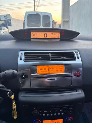 CITROËN-C4-2011