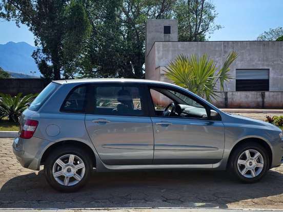 FIAT-STILO-1.8 MPI CONNECT 16V GASOLINA 4P MANUAL FIAT-STILO-2004