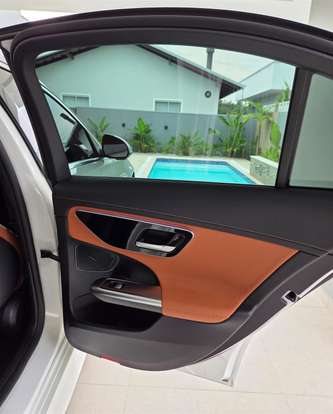 MERCEDES-BENZ-C 200-2025