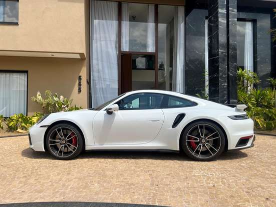 PORSCHE-911-2023