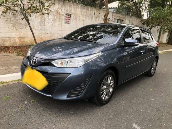 TOYOTA-YARIS-2021
