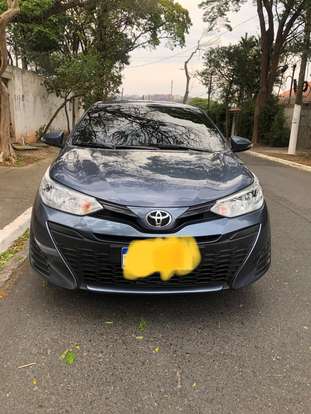 TOYOTA-YARIS-2021