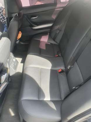 BMW-320i-2005