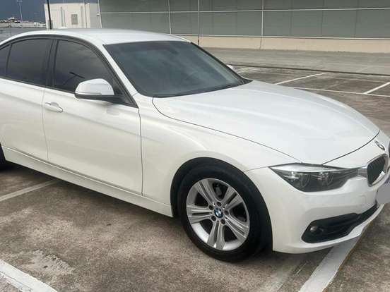 BMW-320i-2.0 SPORT GP 16V TURBO ACTIVE FLEX 4P AUTOMÁTICO BMW-320i-2018