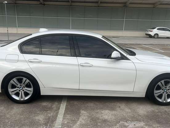 BMW-320i-2.0 SPORT GP 16V TURBO ACTIVE FLEX 4P AUTOMÁTICO BMW-320i-2018