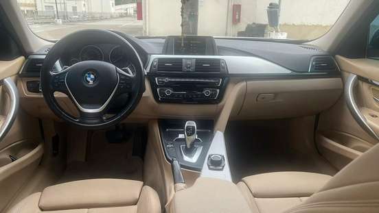 BMW-320i-2018