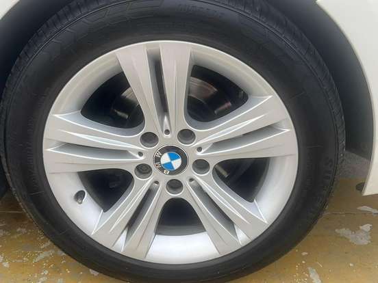 BMW-320i-2.0 SPORT GP 16V TURBO ACTIVE FLEX 4P AUTOMÁTICO BMW-320i-2018
