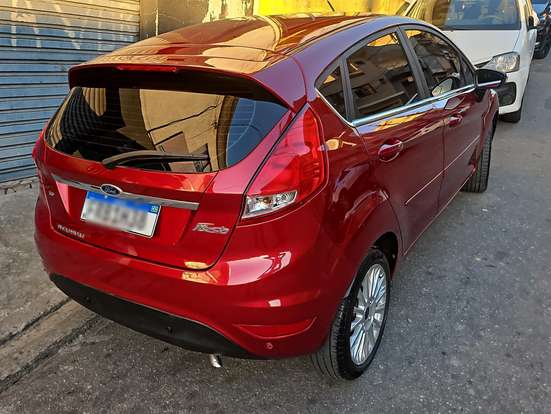 FORD-FIESTA-2016