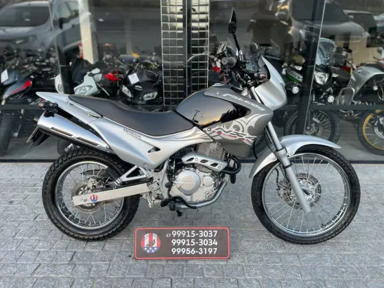 HONDA NX4 FALCON 