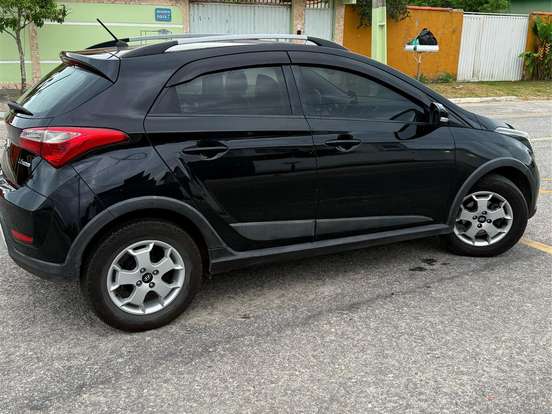 HYUNDAI-HB20-1.6 PREMIUM 16V FLEX 4P MANUAL HYUNDAI-HB20-2013