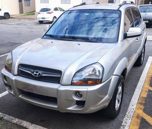 HYUNDAI TUCSON 2.0 MPFI GLS 16V 143CV 2WD GASOLINA 4P AUTOMÁTICO