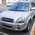 HYUNDAI TUCSON 2.0 MPFI GLS 16V 143CV 2WD GASOLINA 4P AUTOMÁTICO HYUNDAI TUCSON 2.0 MPFI GLS 16V 143CV 2WD GASOLINA 4P AUTOMÁTICO