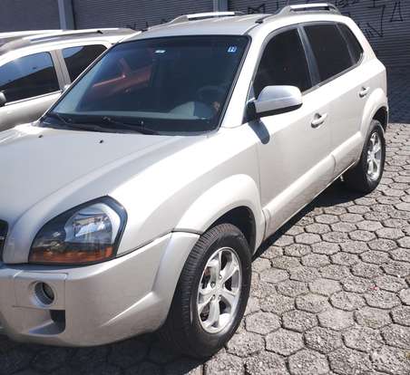 HYUNDAI-TUCSON-2008